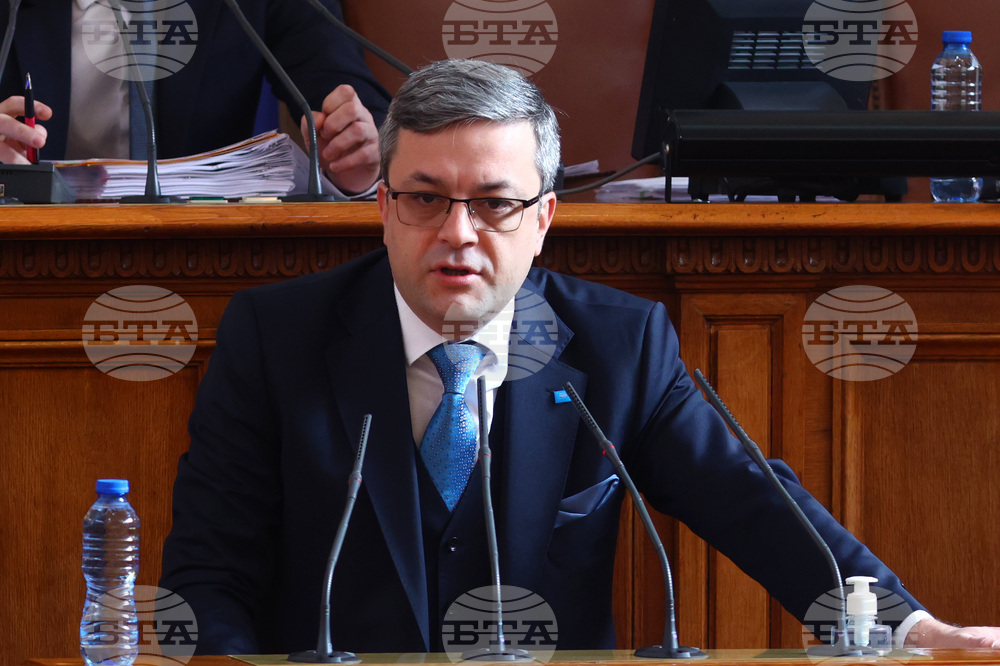 НС - заседание - Тома Биков