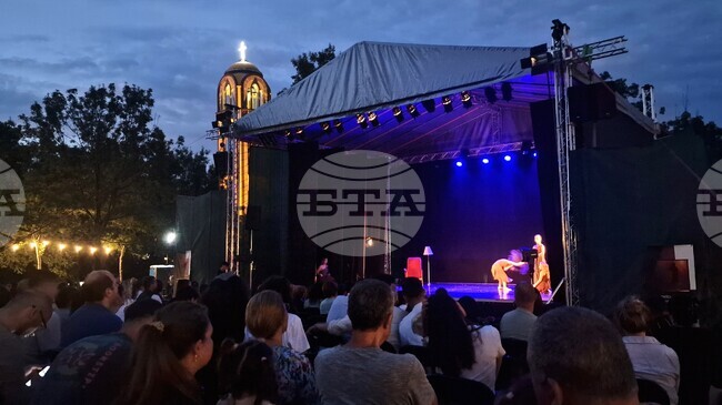 Студентският театрален фестивал в Хасково включва за първи път литературен формат с Елин Рахнев