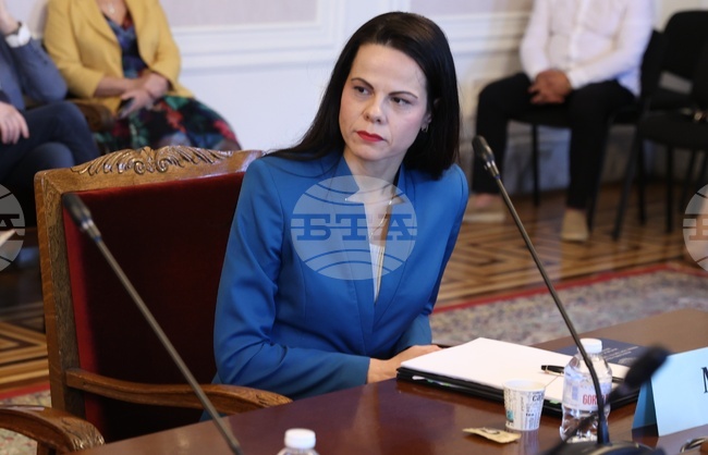 Фактът, че имаме предложение за проект на бюджет на НЗОК за 2026 г., е добра новина, каза министър Катя Ивкова