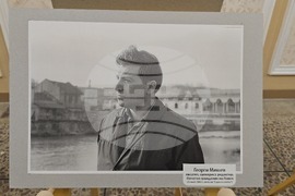 Ловеч - фотоизложба - „Лица на изкуството на ХХ век“