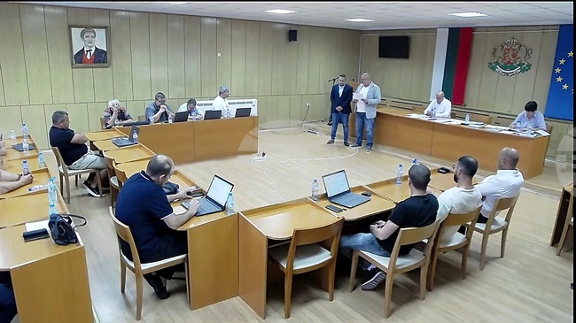 Общинските съветници в Белово одобриха купуването на скоростни камери и видеонаблюдение за критични пътни участъци