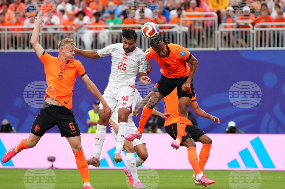 Netherlands Tunisia WCup Soccer