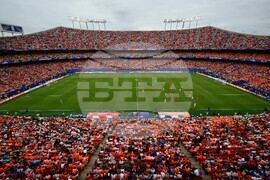 Netherlands Tunisia WCup Soccer