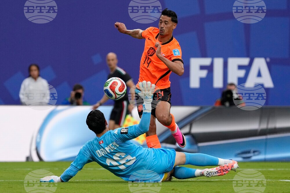 Netherlands Tunisia WCup Soccer