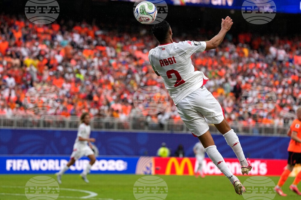 Netherlands Tunisia WCup Soccer
