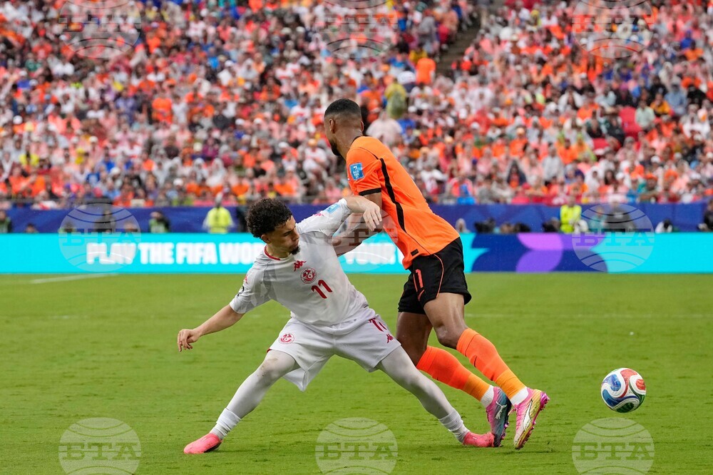 Netherlands Tunisia WCup Soccer
