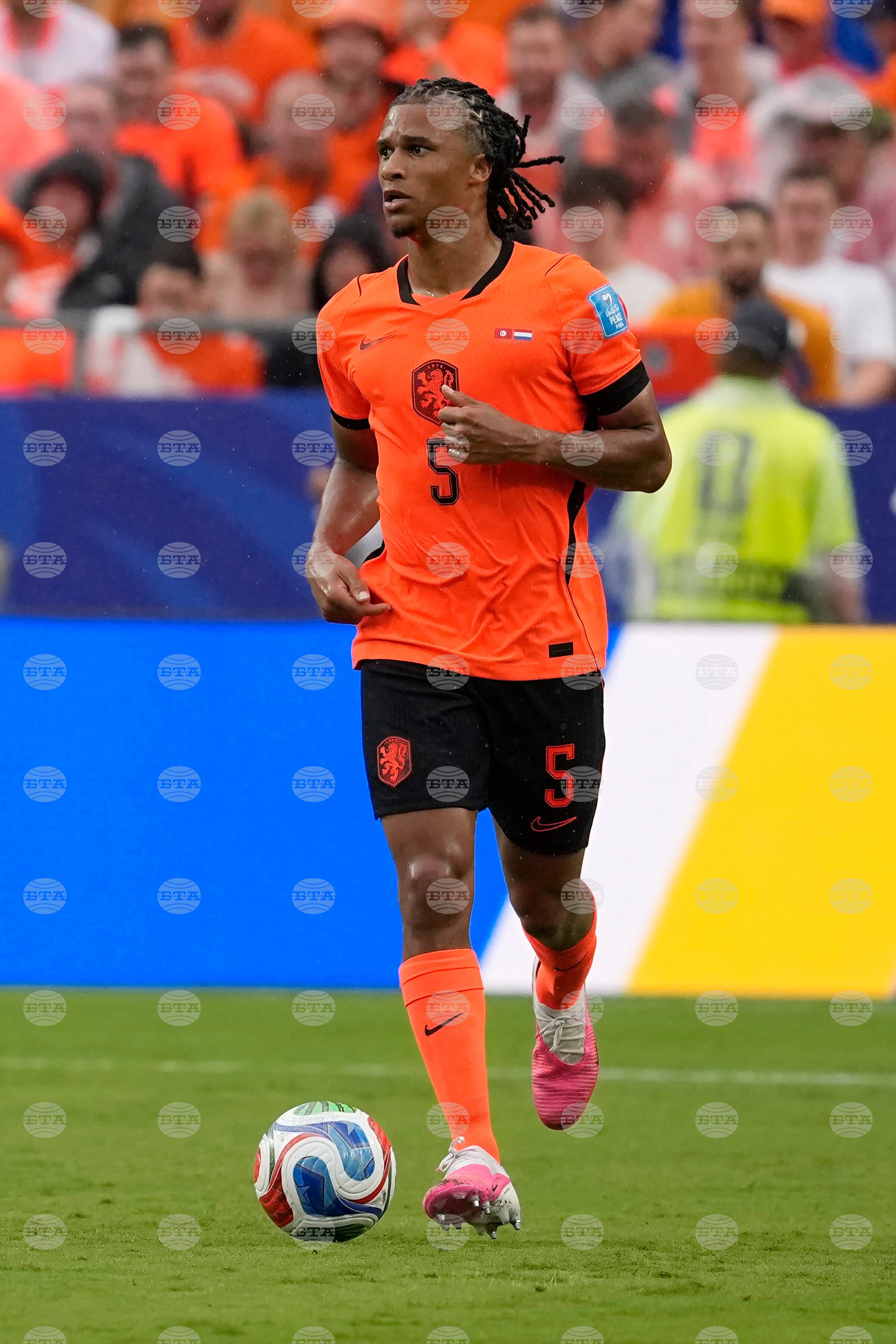 Netherlands Tunisia WCup Soccer