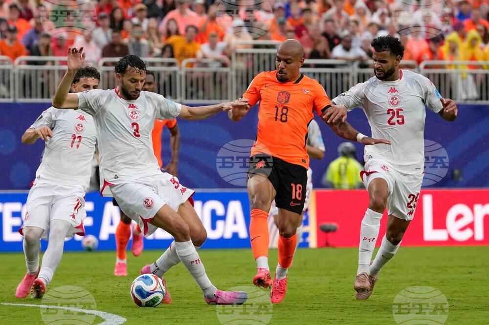 Netherlands Tunisia WCup Soccer