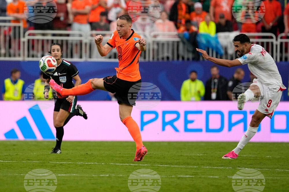 Netherlands Tunisia WCup Soccer