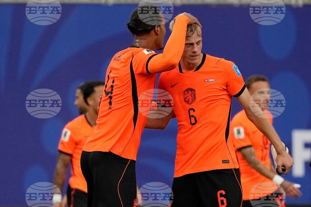 Netherlands Tunisia WCup Soccer