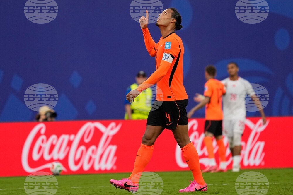 Netherlands Tunisia WCup Soccer