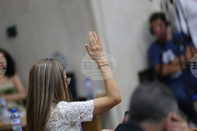 Увеличаване на броя на децата в пет общински детски градини гласуваха общинските съветници в Благоевград