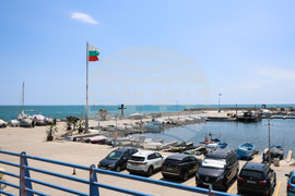 Поморие - рибарско пристанище - „Син флаг“