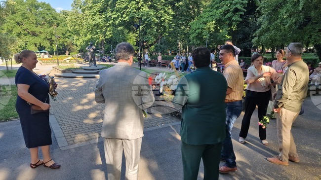Третото издание на комедийния театрален фестивал „Тодор Колев“ започна в Шумен
