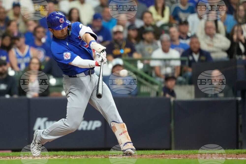 Cubs Brewers Baseball