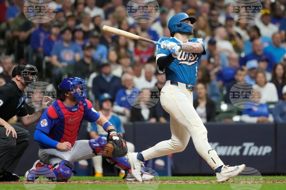 Cubs Brewers Baseball
