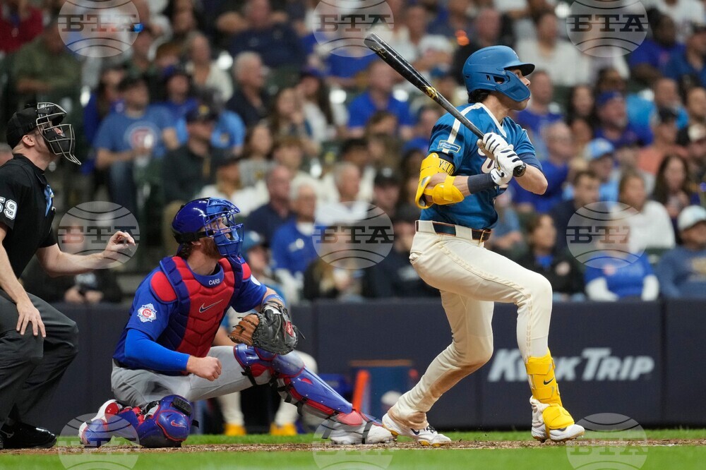 Cubs Brewers Baseball
