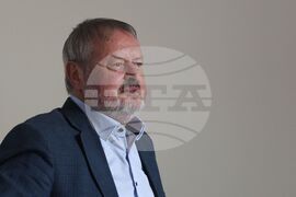 Клуб „Сенатор“ - „Къде изтичат парите на данъкоплатците?“ - дискусия