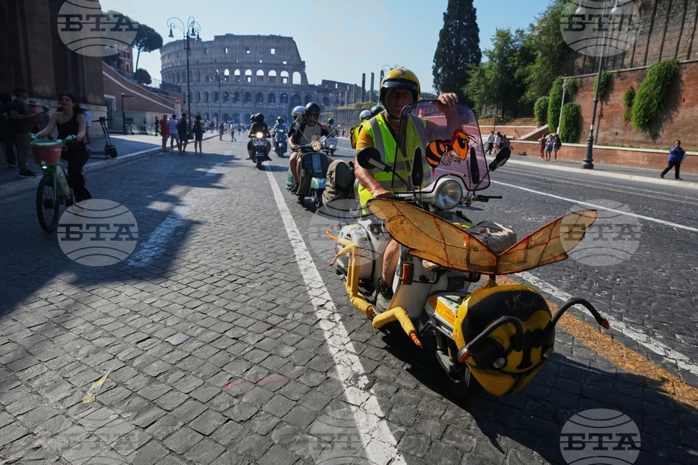 Italy Vespa 80th Anniversary