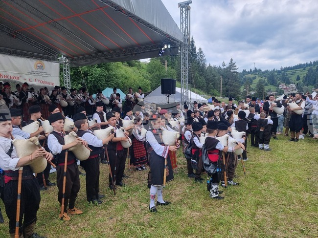 Село Стойките - Събор на гайдата "Апостол Кисьов"