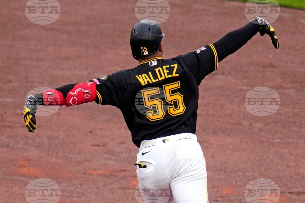 Reds Pirates Baseball