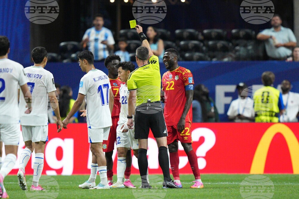 Uzbekistan DR Congo WCup Soccer