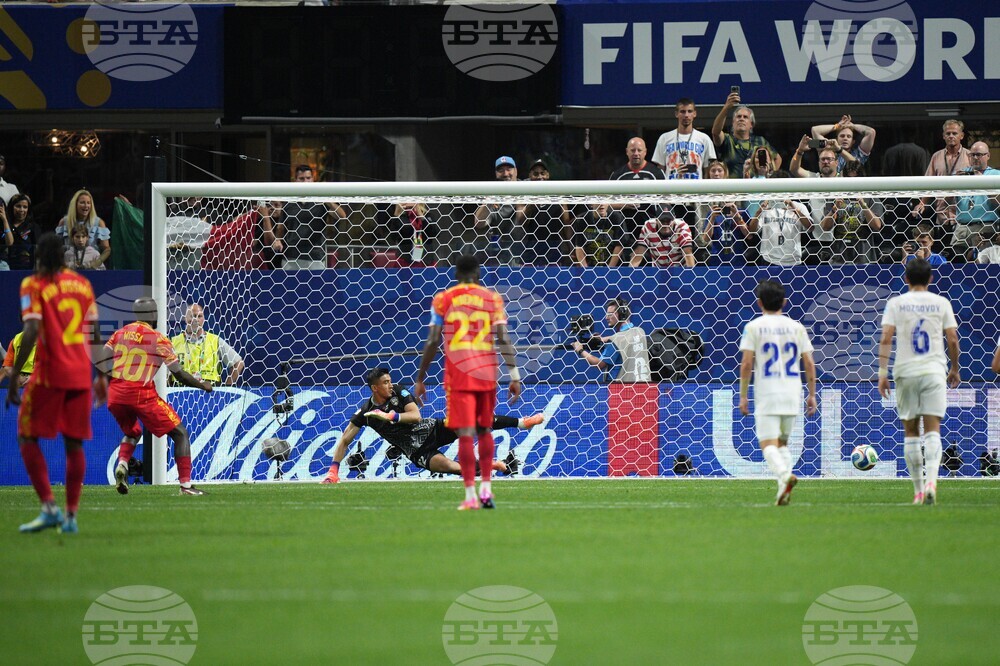 Uzbekistan DR Congo WCup Soccer