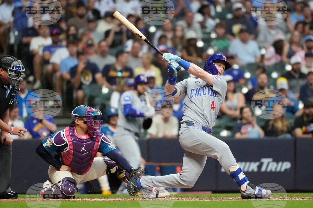 Cubs Brewers Baseball