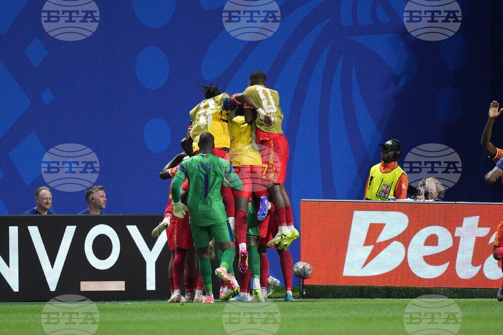 Uzbekistan DR Congo WCup Soccer