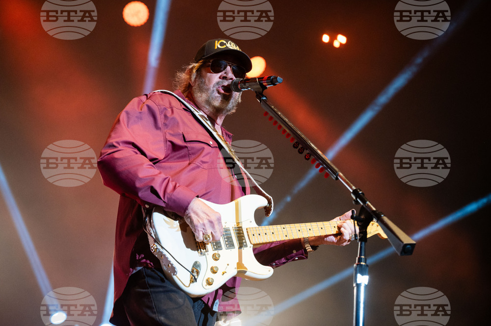 Hank Williams Jr. in Concert - Alpharetta, Ga.