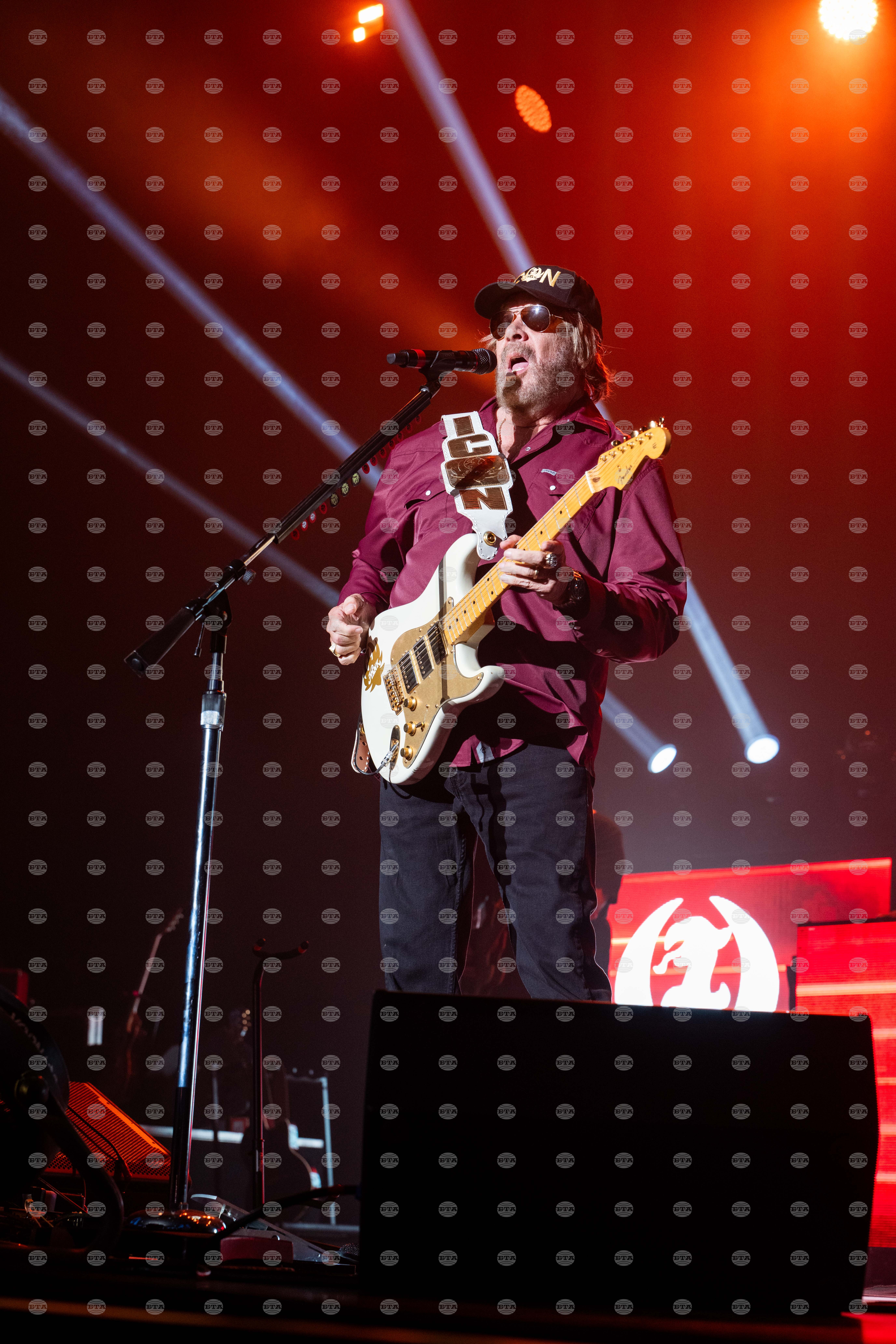 Hank Williams Jr. in Concert - Alpharetta, Ga.
