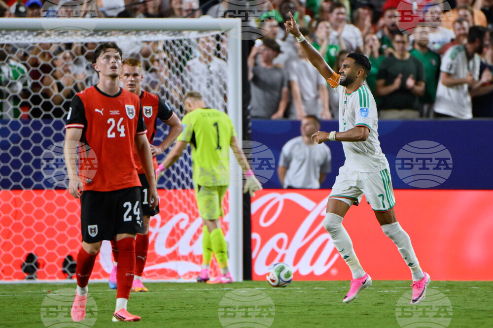 Austria Algeria WCup Soccer