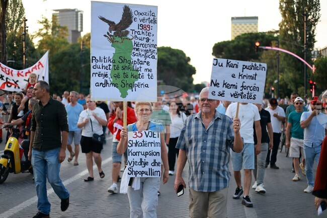 Albania Kushner Protest Profiles