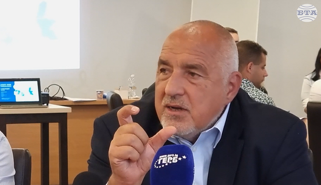Всички партии без ГЕРБ искаха да има безвремие когато влизаме в Еврозоната, каза Бойко Борисов в Кюстендил