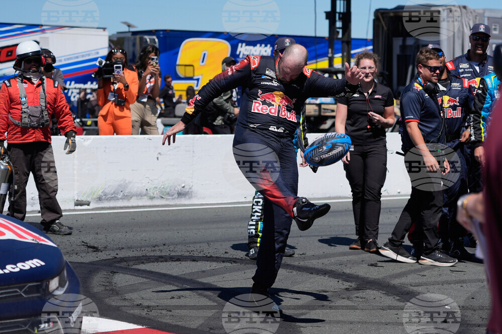NASCAR Sonoma Auto Racing