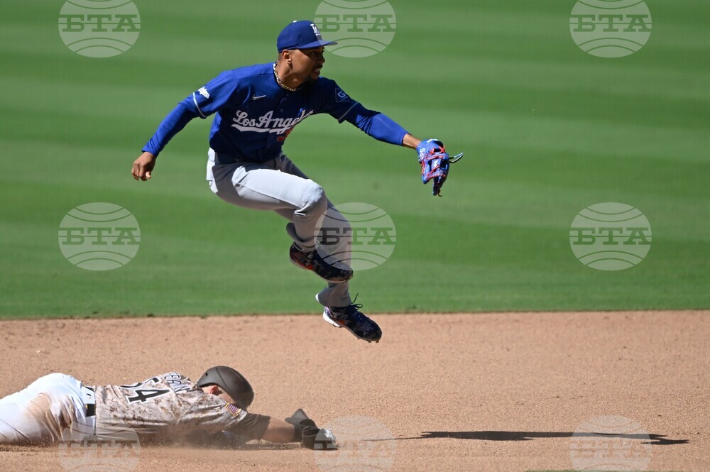 Dodgers Padres Baseball