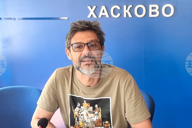 Пенчо Славейков е голяма, но слабо позната фигура в българската литература, каза литературоведът Йордан Ефтимов в Хасково
