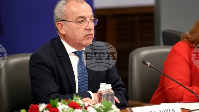 Finance Minister: "Budget Does Not Include Our Policies But We Begin Applying Principles for Which Voters Trusted Us"