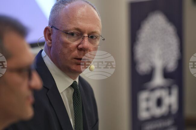 Евродепутатът Станислав Стоянов - представя дейността си