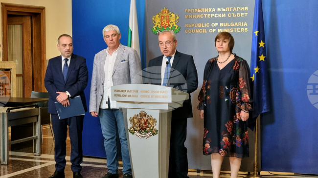 Всички се обединихме, че това са бюджетите на реалността, каза финансовият министър след края на тристранния съвет