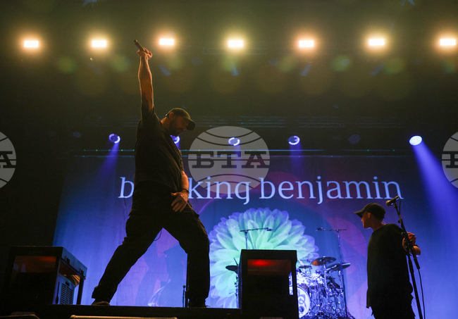 Breaking Benjamin - концерт