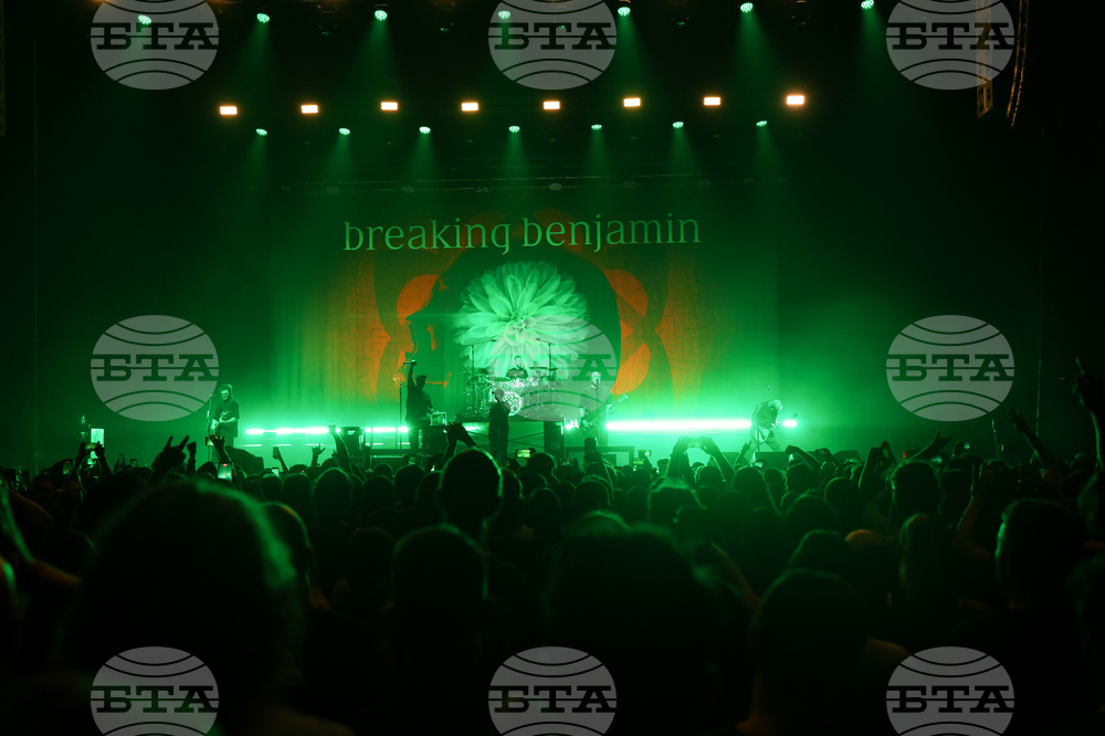 Breaking Benjamin - концерт