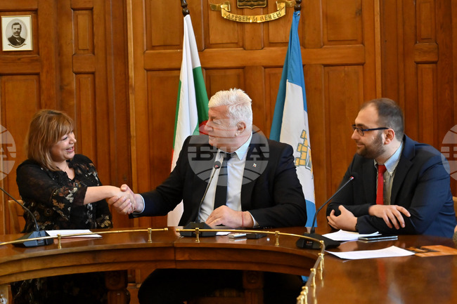 Пловдив - пресконференция - опера