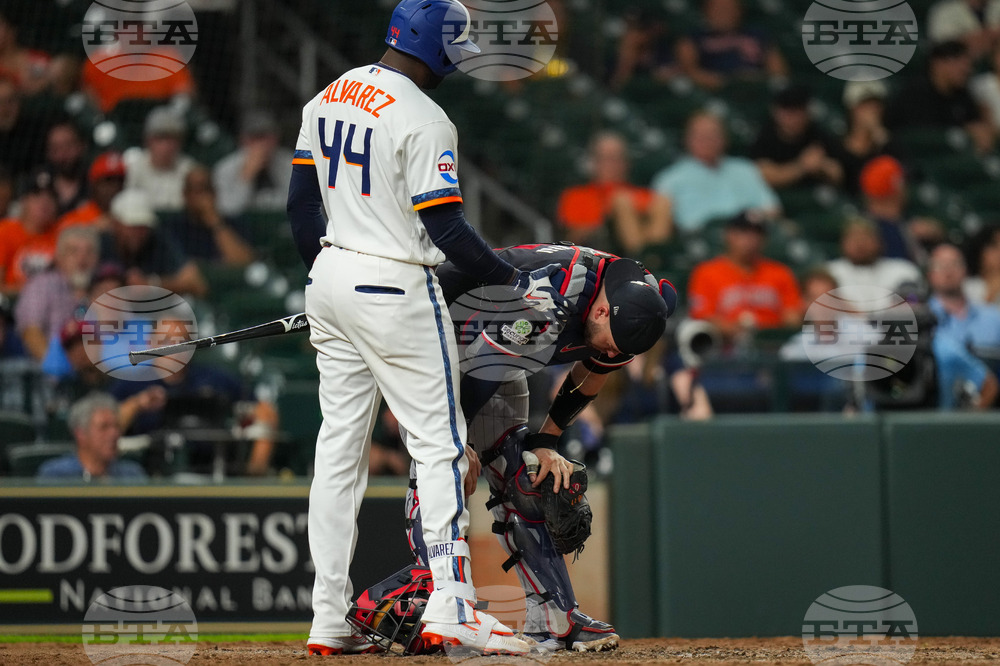 Twins Astros Baseball