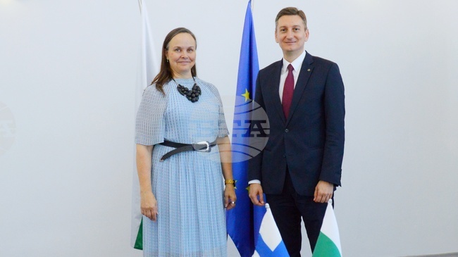 Innovation Minister, Finnish Ambassador Discuss Cooperation and Cybersecurity