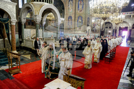 Патриаршеска катедрала "Св. Александър Невски" - Света литургия
