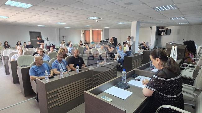 Обособяват терени за нови паркоместа в ж.к. „Металург“ във Враца след решение на Общинския съвет 
