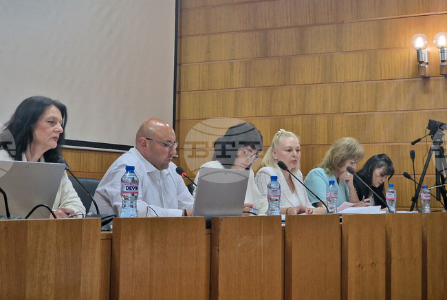Читалищата в община Разград се утвърждават като модерни общностни центрове, каза кметът Добрин Добрев