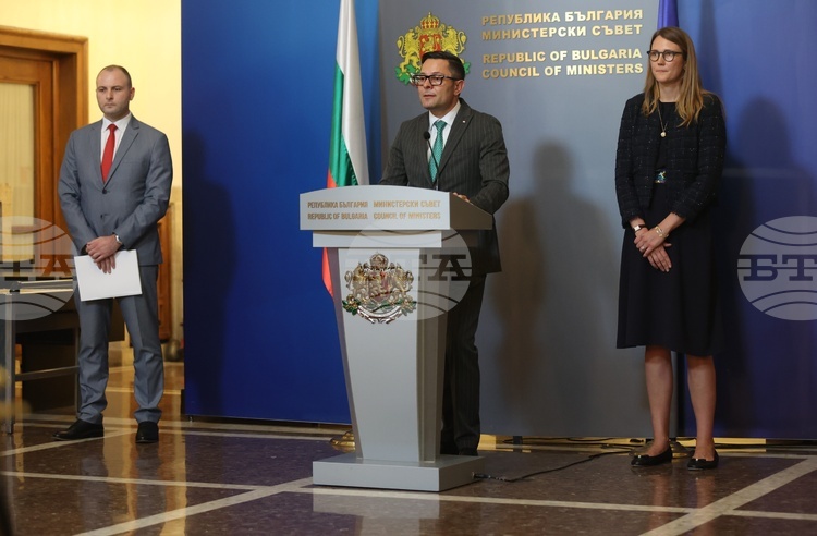 Government Takes First Step towards Out-of-Court Settlement with Litasco over Lukoil Assets, Deputy PM Says
