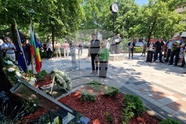 Румъния - Тулча - бюст-паметник на Стефан Караджа - откриване